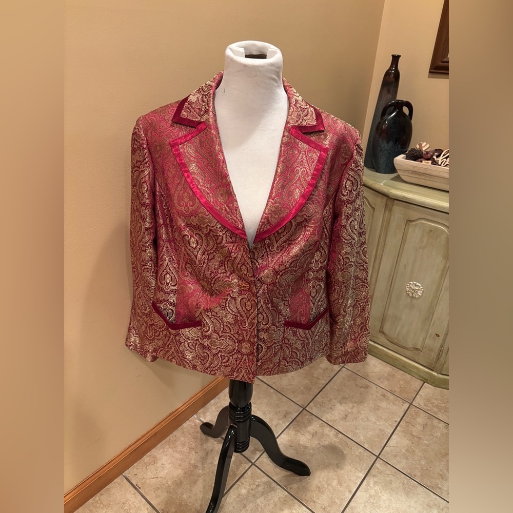 Signature by Robbie Bee Women’s Jacket Blazer Exquisitely Detailed Red Gold 18W